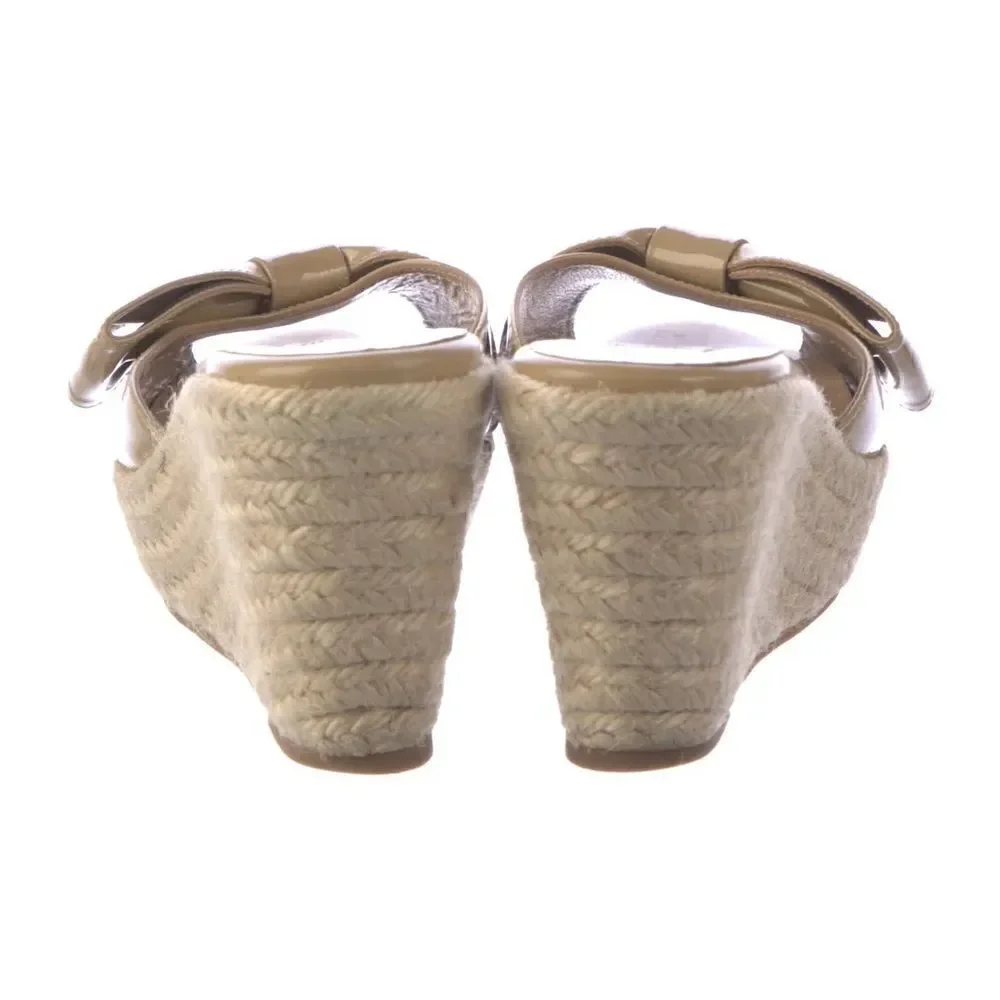 VALENTINO Mena Patent Leather Bow Accents Espadrilles in nude and jute 38.5/8